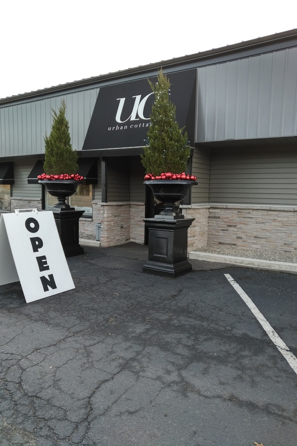 Urban Cottage | 2 McBay Rd, Brantford, ON N3T 5L4, Canada | Phone: (519) 720-6777