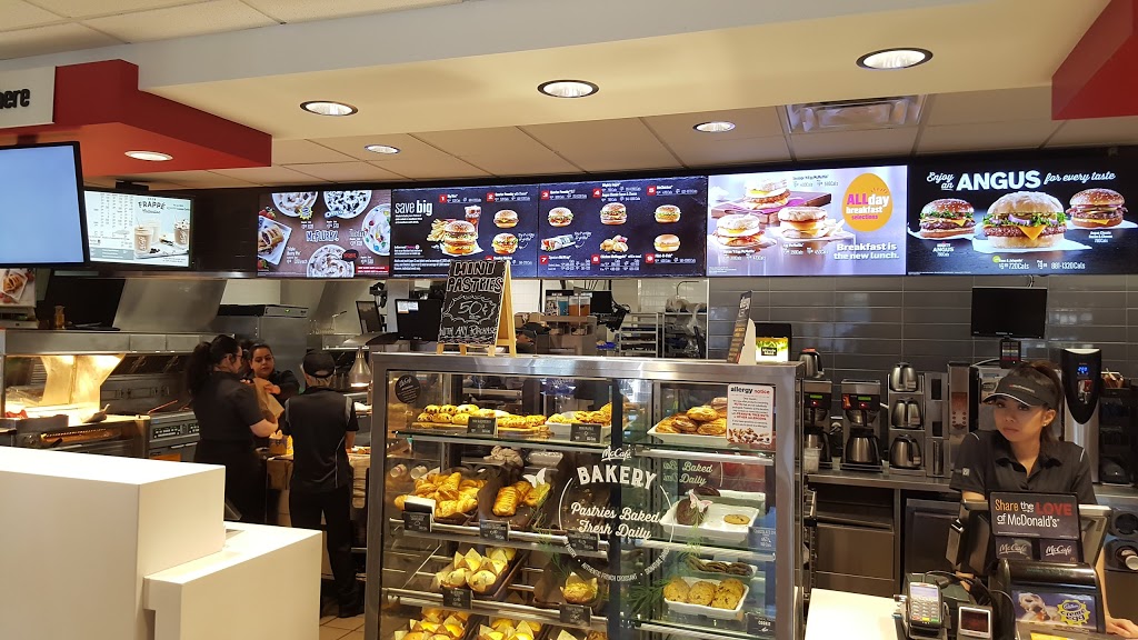 McDonalds | 2736 Lake Shore Blvd W, Etobicoke, ON M8V 1G5, Canada | Phone: (416) 259-3201
