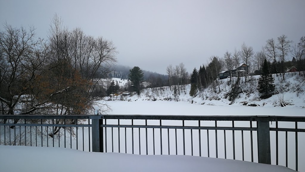 Le Pont Couvert | 10 Rue du Centenaire, La Conception, QC J0T 1M0, Canada | Phone: (819) 425-4381
