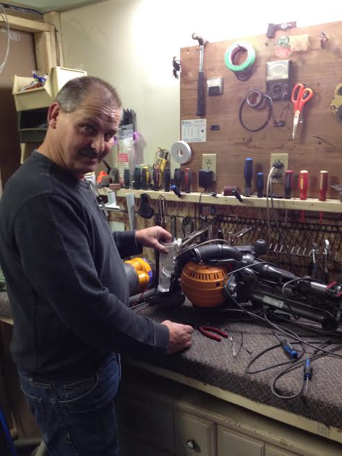 Als Vacuum Sales & Repairs | 405 E Main St, Welland, ON L3B 2L2, Canada | Phone: (905) 735-2222