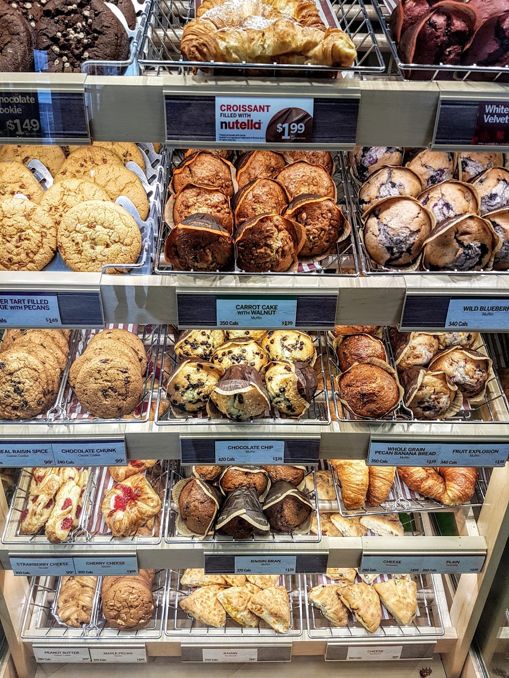 Tim Hortons | 202 County Ct Blvd, Brampton, ON L6W 4K7, Canada | Phone: (905) 450-9433