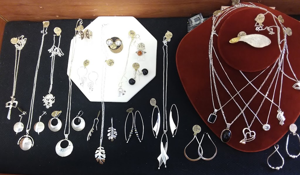 Valley Artisans Co-op | 33373 ON-17, Deep River, ON K0J 1P0, Canada | Phone: (613) 584-4483