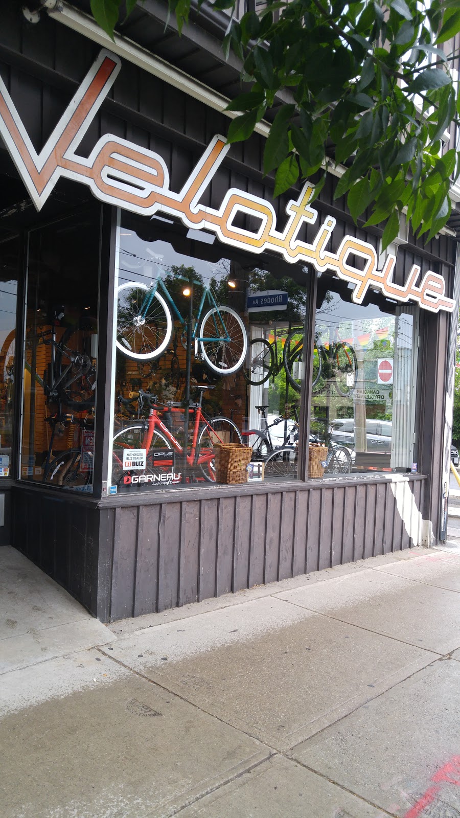 Velotique | 1592 Queen St E, Toronto, ON M4L 1G1, Canada | Phone: (416) 466-3171