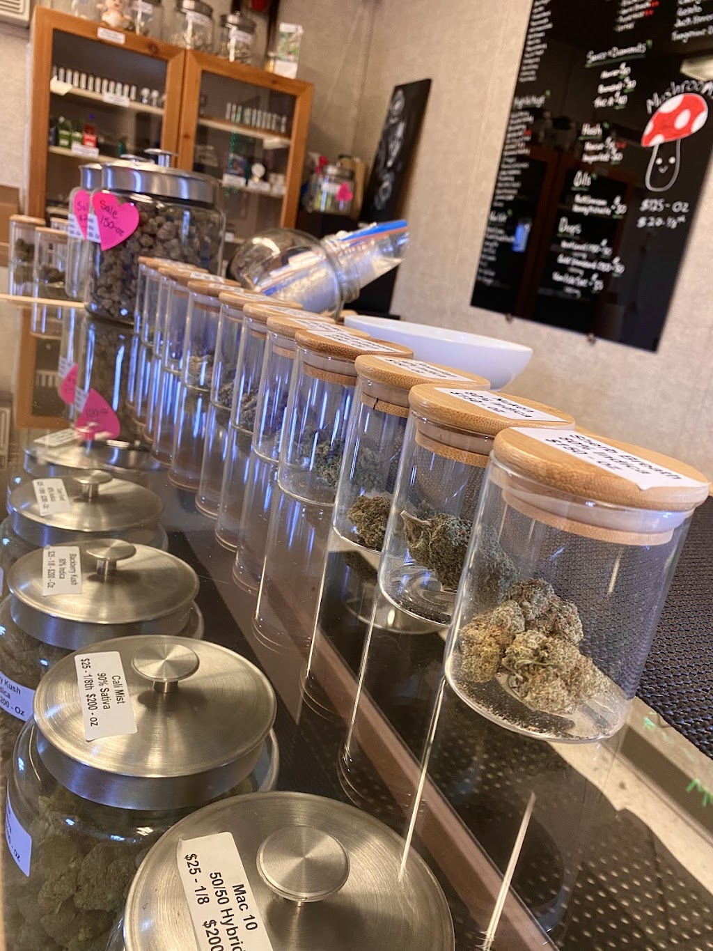Green Coast Dispensary | 5353 River Rd, Port Alberni, BC V9Y 6Z3, Canada | Phone: (250) 918-4547