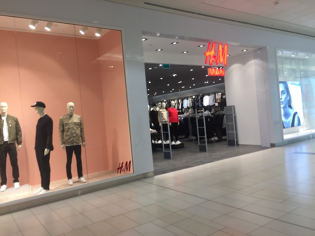 H&M | clothing store | 419 King St W, Oshawa, ON L1J 2K5, Canada | 8552727007 OR +1 855-272-7007