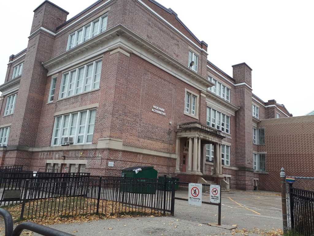 Annette Street Junior and Senior Public School | 265 Annette St, Toronto, ON M6P 1R3, Canada | Phone: (416) 393-9040
