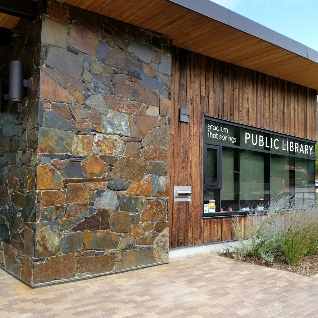 Radium Hot Springs Public Library | 4863 Stanley St, Radium Hot Springs, BC V0A 1M0, Canada | Phone: (250) 347-2434