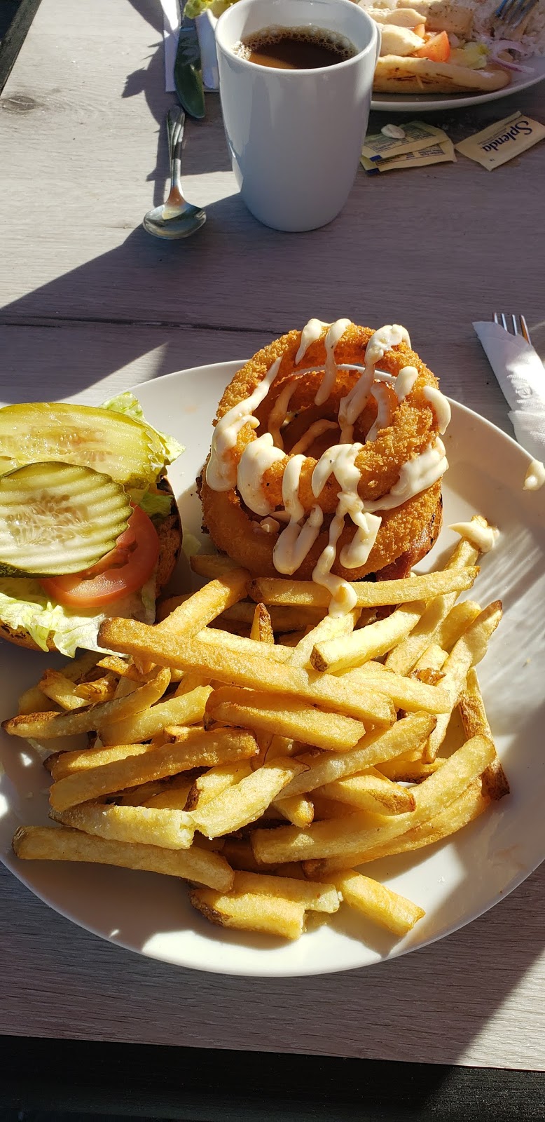 Mainstreet Bar & Grill | 1939 Lakehurst Rd, Buckhorn, ON K0L 1J0, Canada | Phone: (705) 657-9094