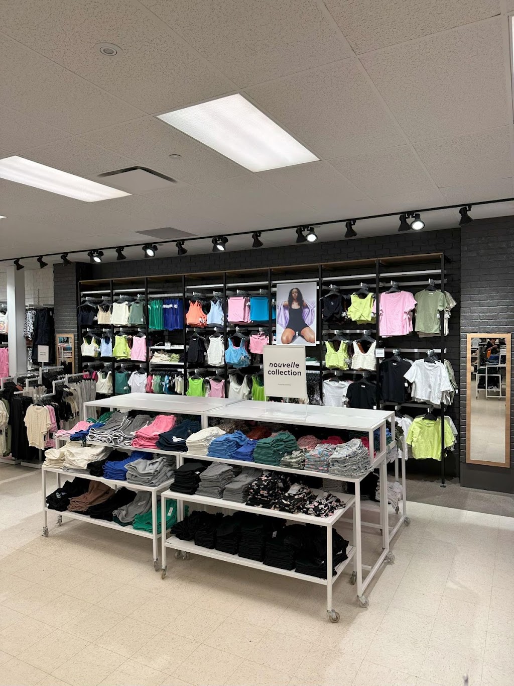 Ardene | 1221 Bd Marcotte #52, Roberval, QC G8H 3B8, Canada | Phone: (581) 536-0001