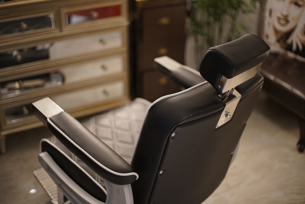 Barbière Privée Latelier Gentleman Coiffure | 8885 Rue dUrfé, Québec, QC G1G 3L6, Canada | Phone: (581) 742-9977