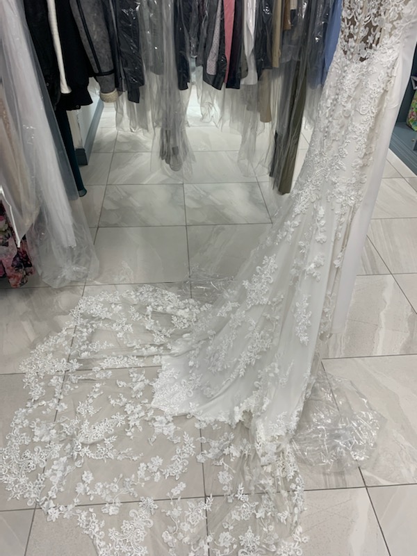 Beverly Hills Dry Cleaners & Alterations Inc. | 9205 Yonge St, Unit # NE-1, Richmond Hill, ON L4C 1V5, Canada | Phone: (905) 597-1060