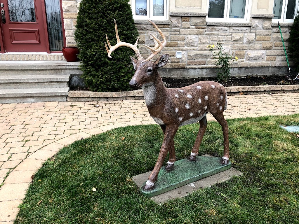 Statue Canada | 90 Jackson Ln, Arnprior, ON K7S 3G8, Canada | Phone: (613) 623-2661