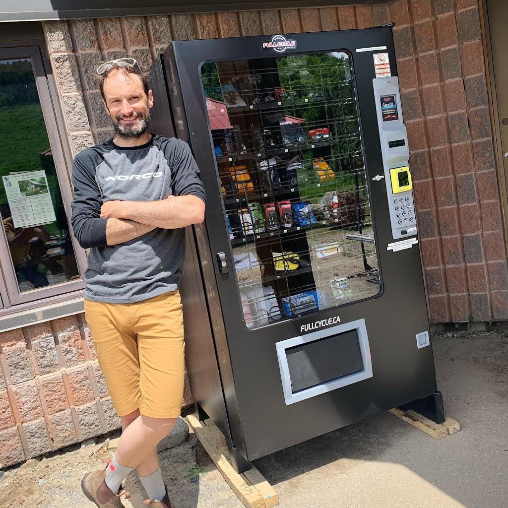 Full Cycle Vending Machine | 76 Chem. de la Montagne, Lac-Sainte-Marie, QC J0X 1Z0, Canada | Phone: (343) 451-6773