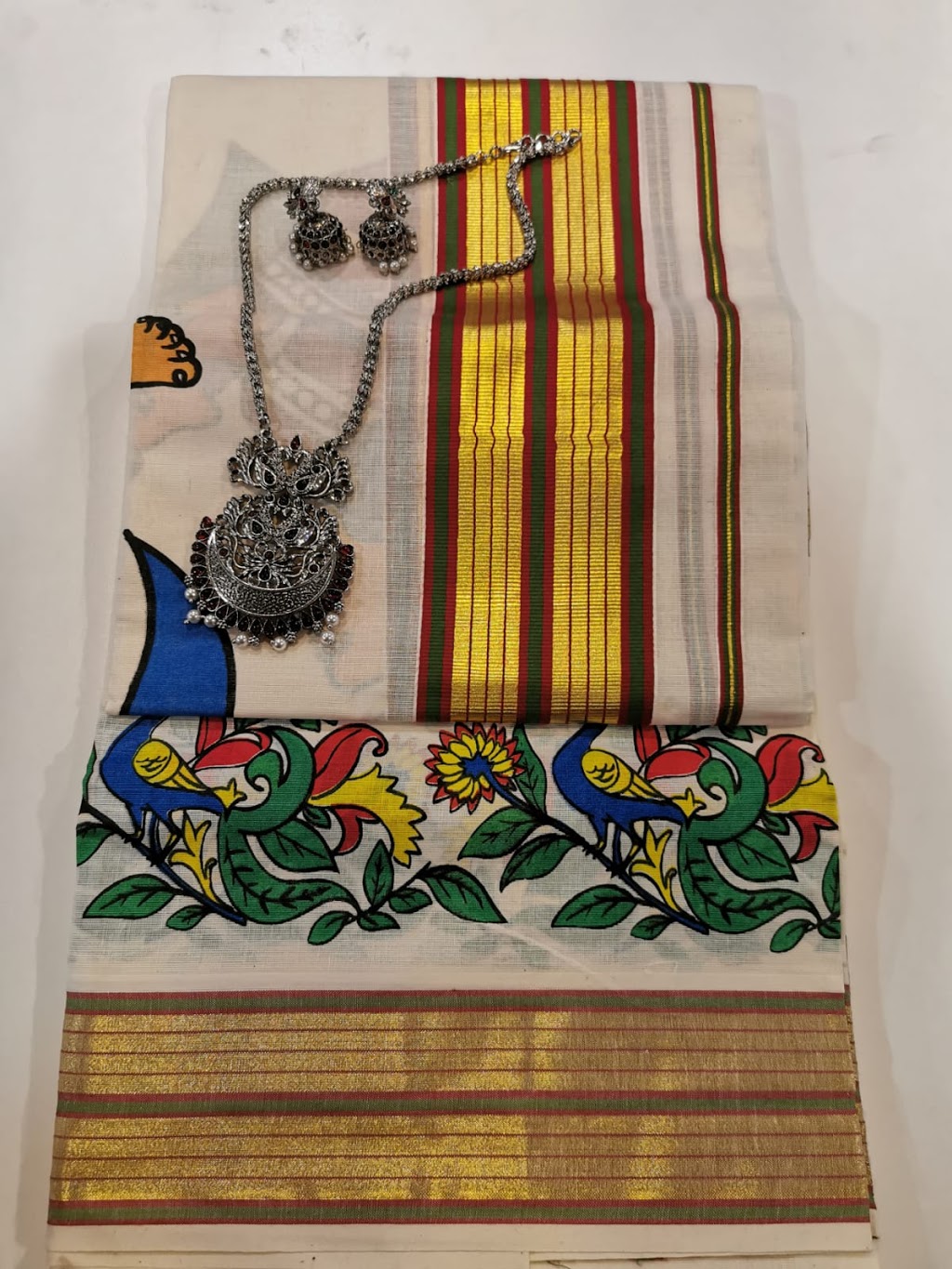 KLOTH FASHION STORE | 490 Wonderland Rd S, London, ON N6K 3T1, Canada | Phone: (226) 702-5165