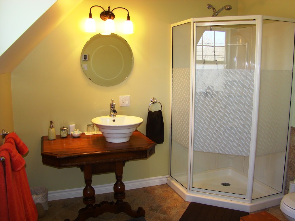 Gite La Marmotte Eastman, B&B | 466 Rue Principale, Eastman, QC J0E 1P0, Canada | Phone: (450) 297-4241
