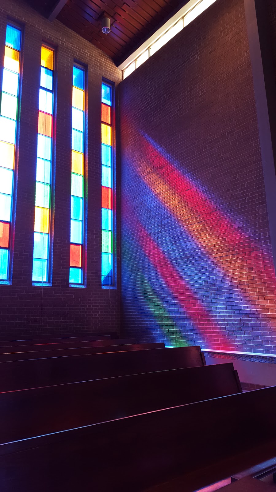 Wellington Square United Church | 2121 Caroline St, Burlington, ON L7R 1L7, Canada | Phone: (905) 634-1849