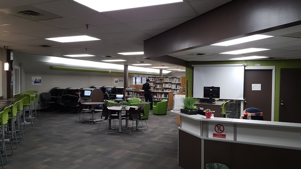 CCNB - Campus de Dieppe | 505 Rue du College, Dieppe, NB E1A 6X2, Canada | Phone: (506) 856-2200