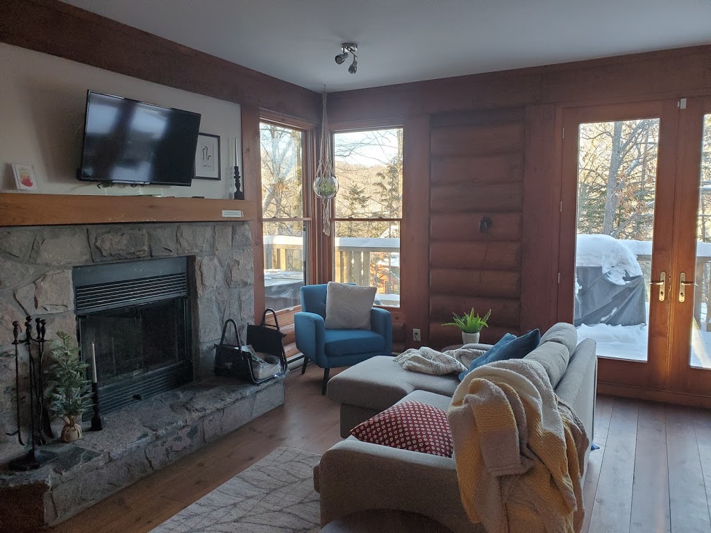 Chalet Refuge F132 | 7, imp. de la Genèse, Lac-Supérieur, QC J0T 1P0, Canada | Phone: (855) 717-1566