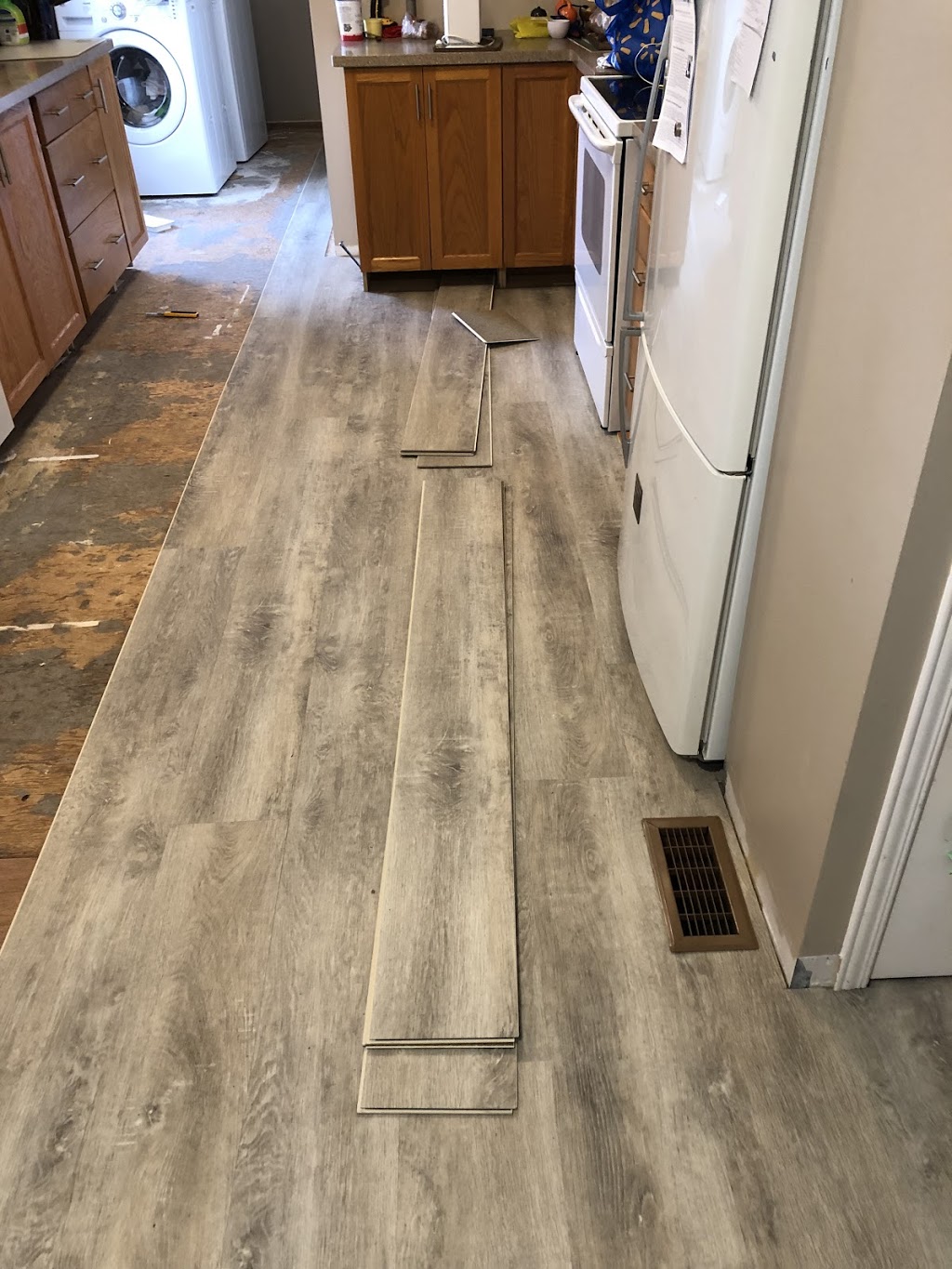 Bingham Home Renovations | 35 Elm St E, Smiths Falls, ON K7A 3S9, Canada | Phone: (613) 219-3008