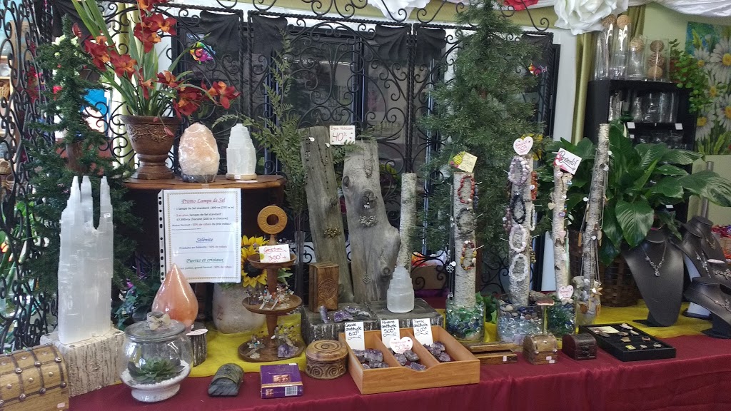 Boutique Florélys | 5549 Chemin de lAéroport, Valcourt, QC J0E 2L0, Canada | Phone: (579) 488-3597