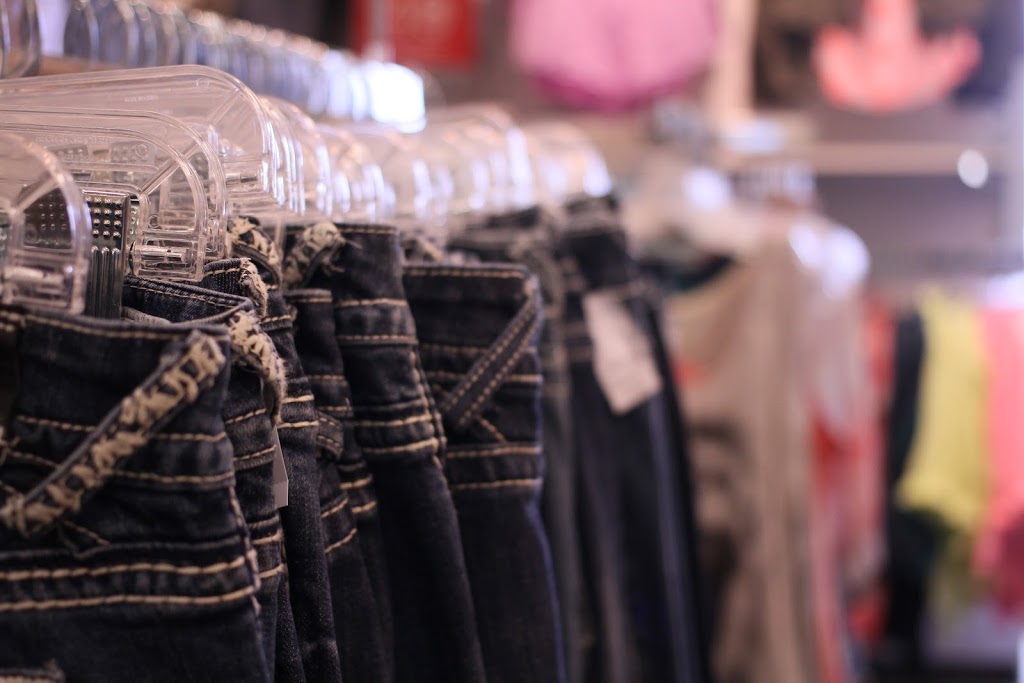 Maurices | 390 N Front St Space R-14, Belleville, ON K8P 3E1, Canada | Phone: (613) 962-4400