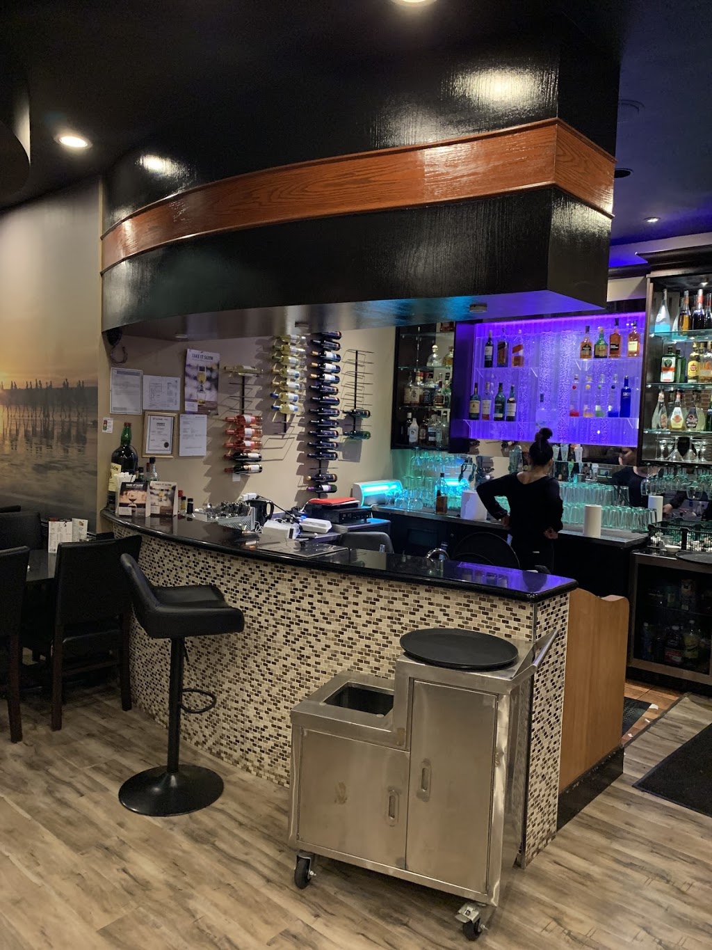 Live Grill | #2, 7548 120 St, Surrey, BC V3W 3N1, Canada | Phone: (604) 503-3223