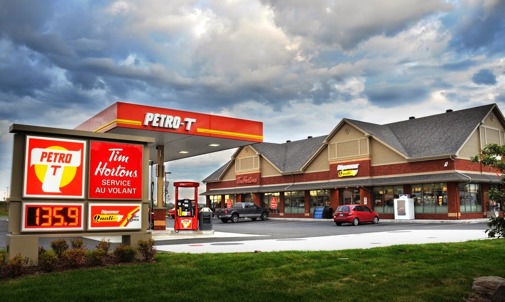 Pétro-T Proxi Extra | 2700 Rue Saint-Pierre, Drummondville, QC J2C 7J9, Canada | Phone: (819) 477-4132