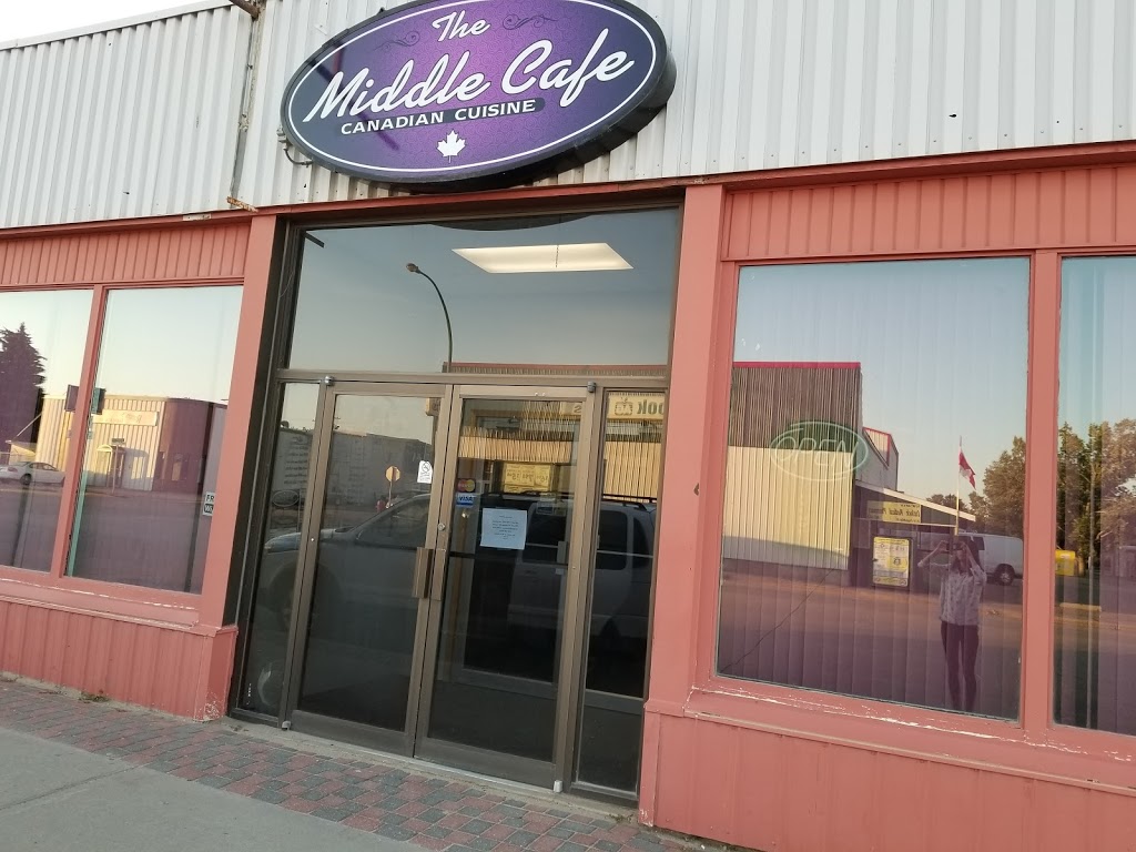 Lucky Dragon Restaurant | 116 Saskatchewan Ave, Outlook, SK S0L 2N0, Canada | Phone: (306) 867-1892