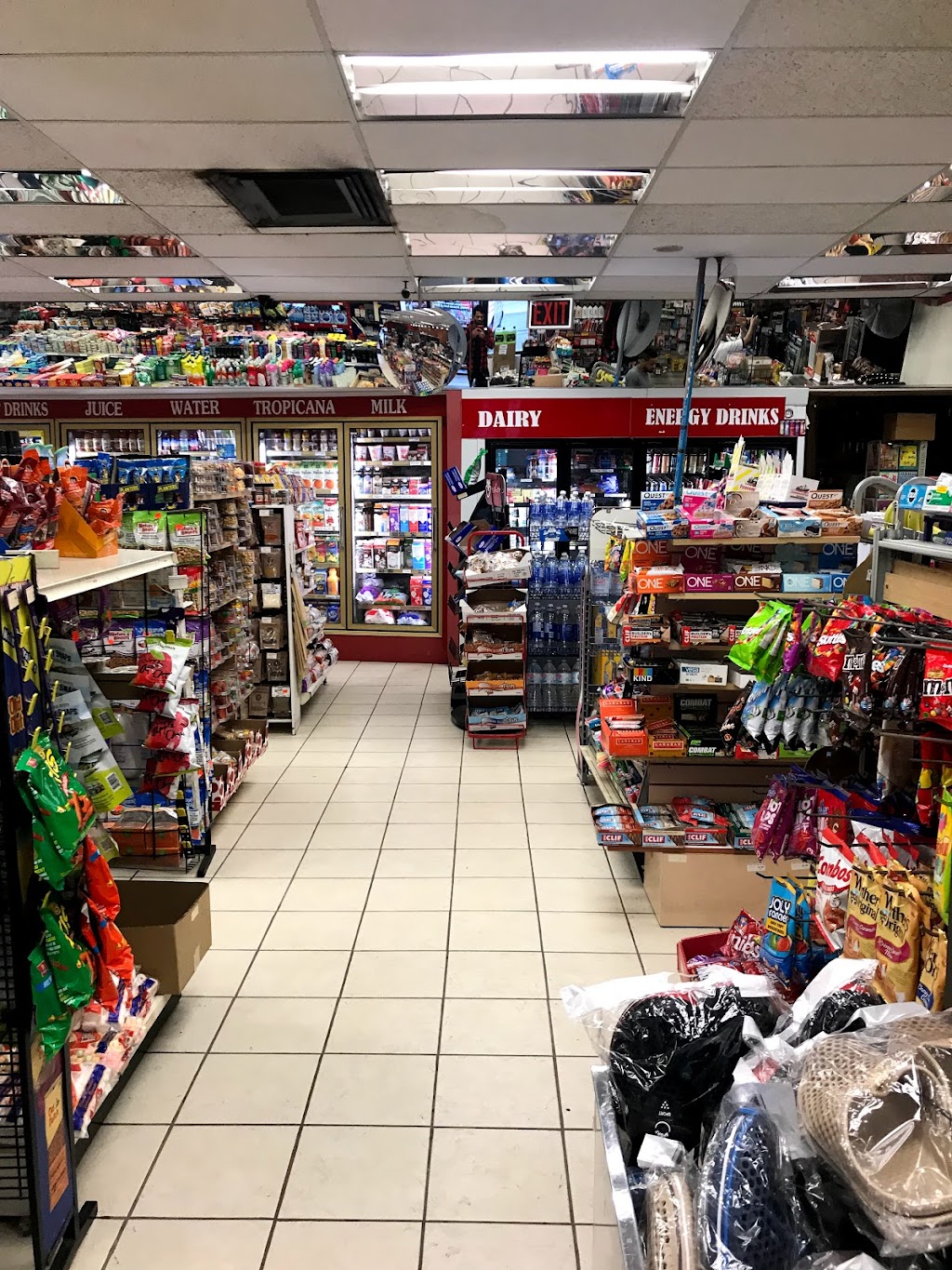 Sam’s Food Store | 339 College St, Toronto, ON M5T 1S2, Canada | Phone: (416) 924-0606