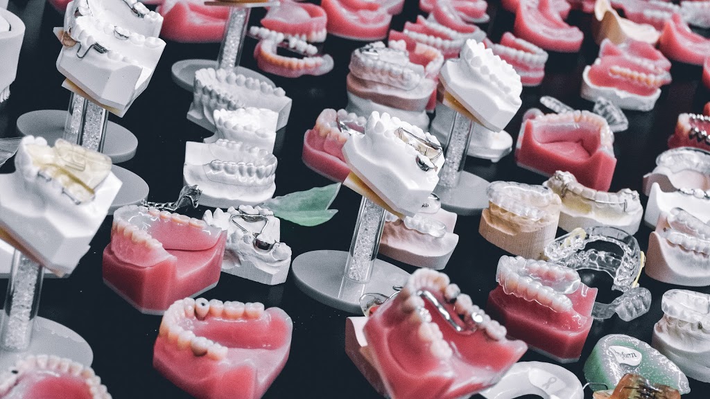 Image Dental Laboratory Ltd | 33 Quarry Ridge Rd, Barrie, ON L4M 7G1, Canada | Phone: (705) 726-6301