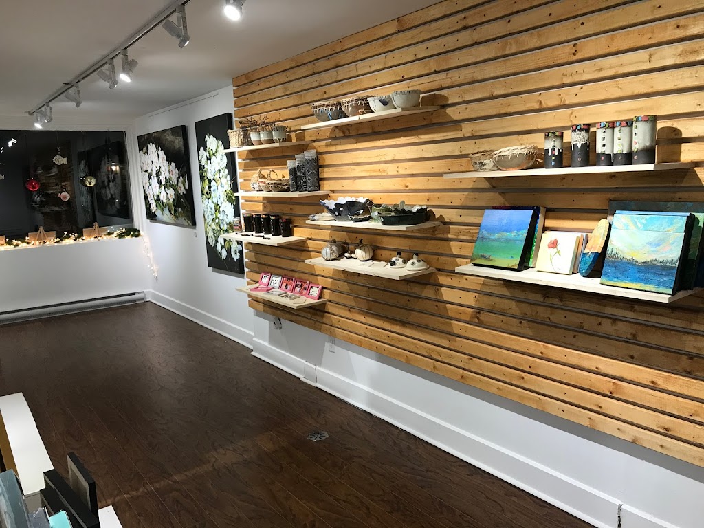 Le Point Rouge | 171 Rue Saint-Jean-Baptiste, Beloeil, QC J3G 2V5, Canada | Phone: (450) 262-0468