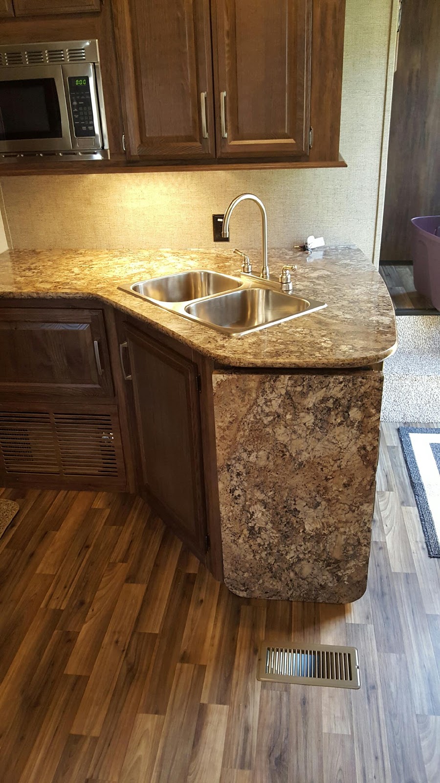 A-Line Counters | 1203 Mapleglade Pl SE, Calgary, AB T2J 2H5, Canada | Phone: (403) 510-7143