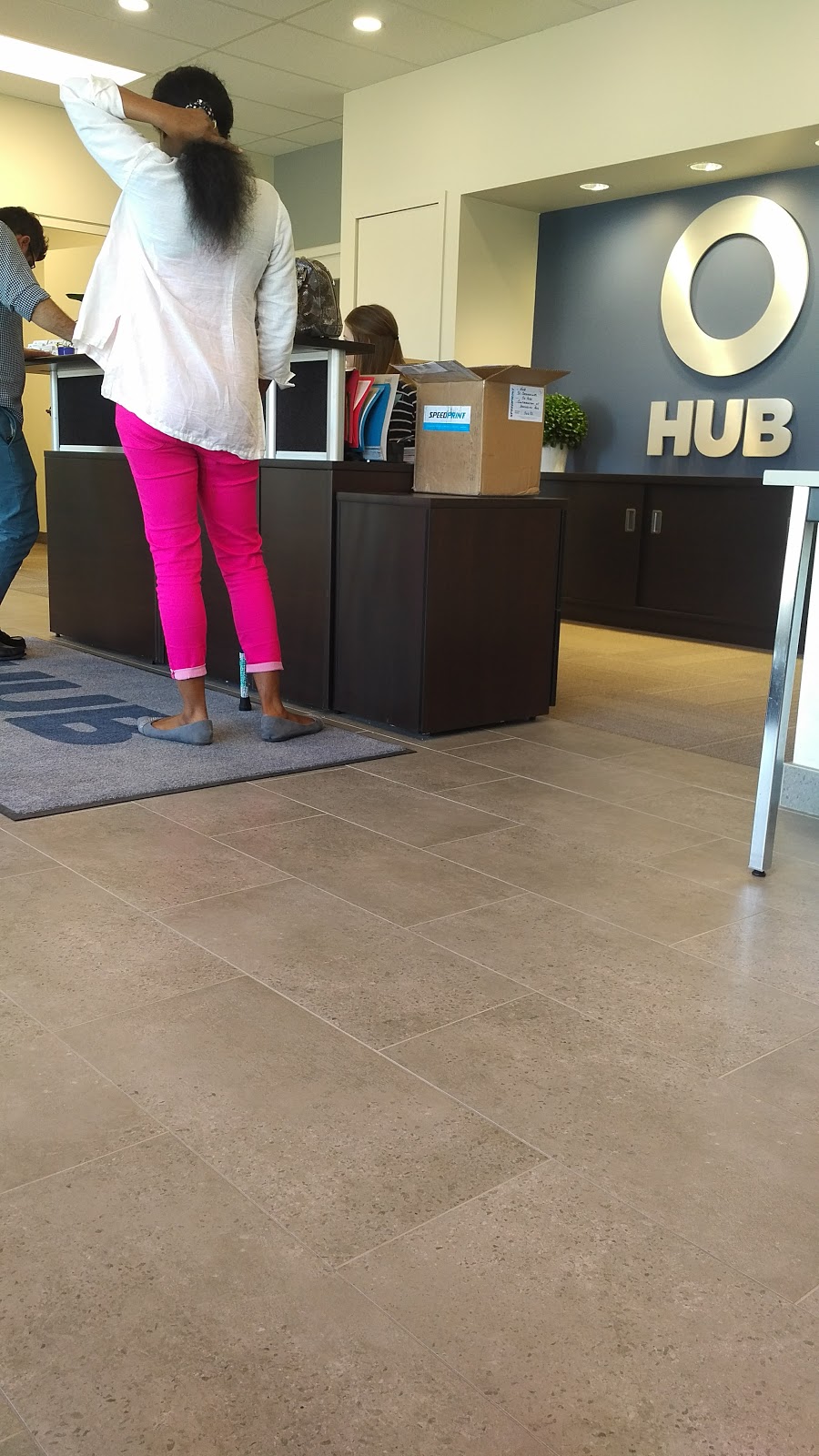 Huntington Square | 211 Martindale Rd, St. Catharines, ON L2S 3V7, Canada | Phone: (905) 687-7880