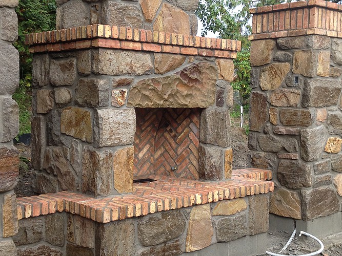 Brickstone Masonry Ltd. | 15938 20 Ave, Surrey, BC V4A 2B2, Canada | Phone: (604) 219-1582
