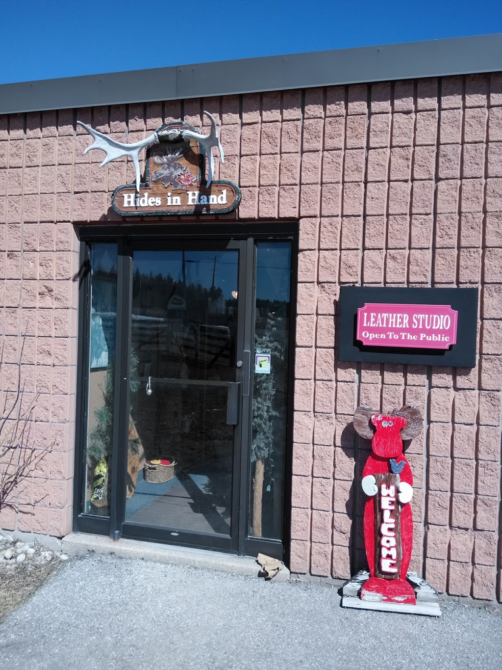 Hides In Hand | 14321 5 Line, Rockwood, ON N0B 2K0, Canada | Phone: (519) 856-4505