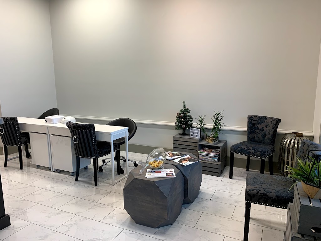 Xpose Salon and Lounge | 679 Terminal Ave N #101, Nanaimo, BC V9S 4K1, Canada | Phone: (250) 740-2509