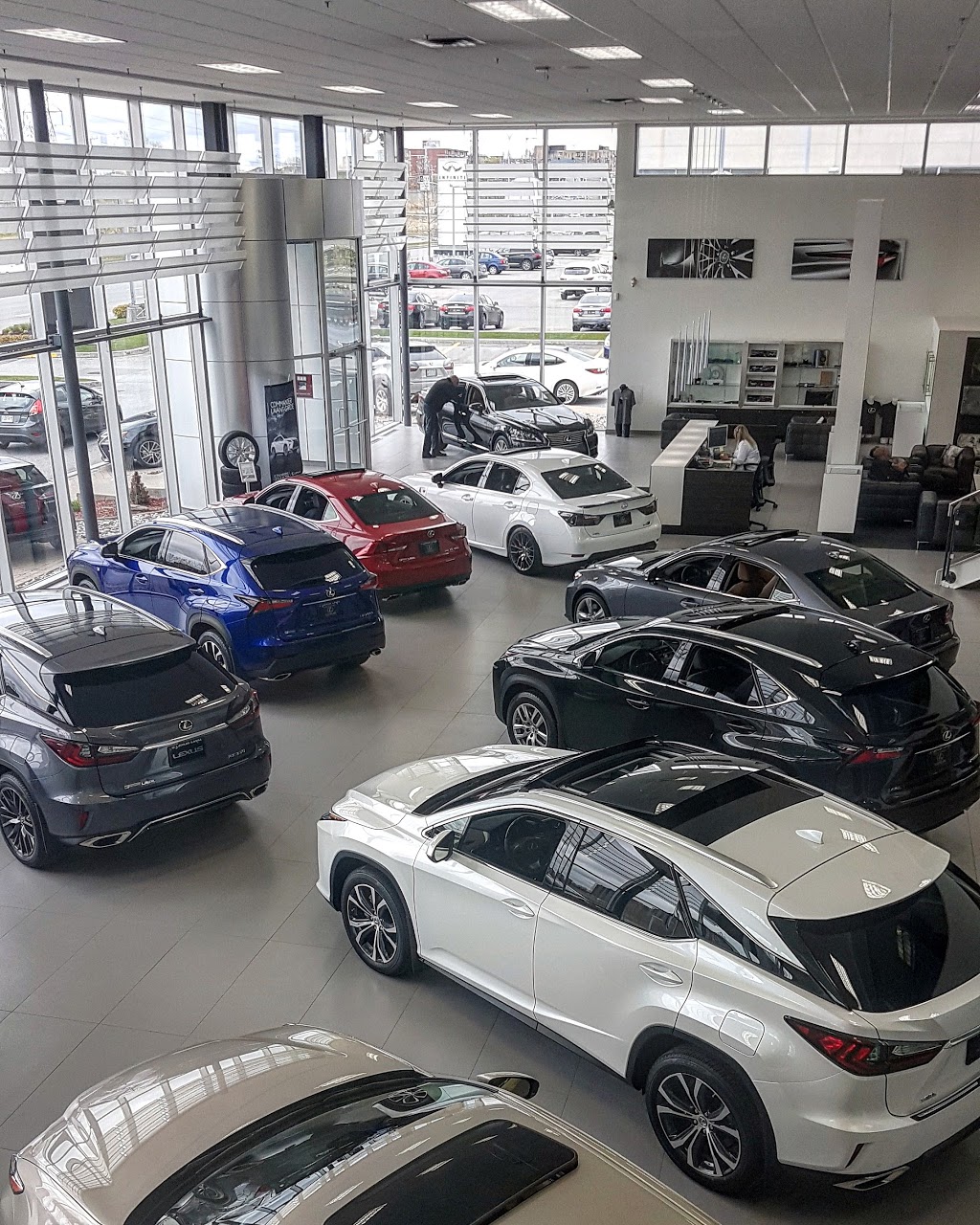 Lexus Laval | 2000 Boulevard Chomedey, Laval, QC H7T 2W3, Canada | Phone: (844) 749-6049