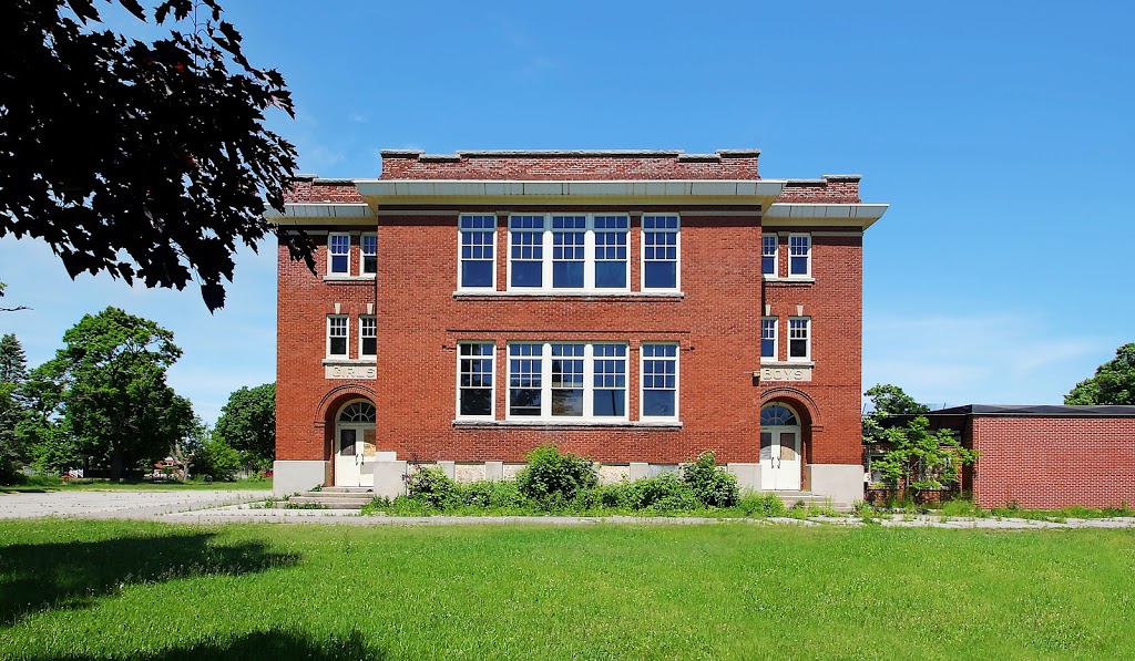 Erin Village Convenience | 56 Main St, Erin, ON N0B 1T0, Canada | Phone: (519) 833-2413