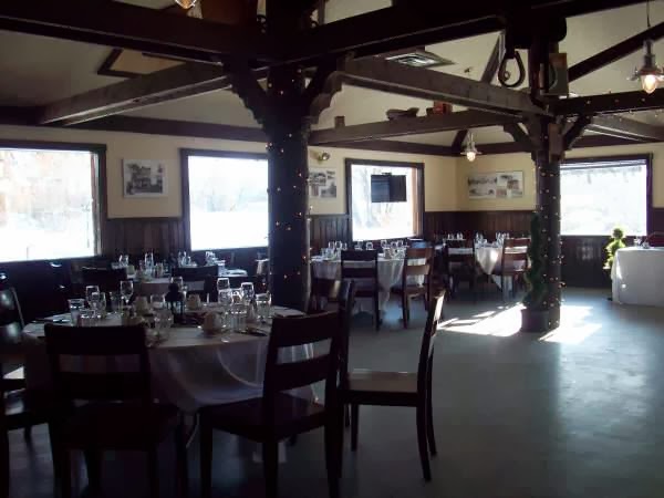 Cattlemens Club | 9380 BC-97, Vernon, BC V1H 1W9, Canada | Phone: (250) 542-2178