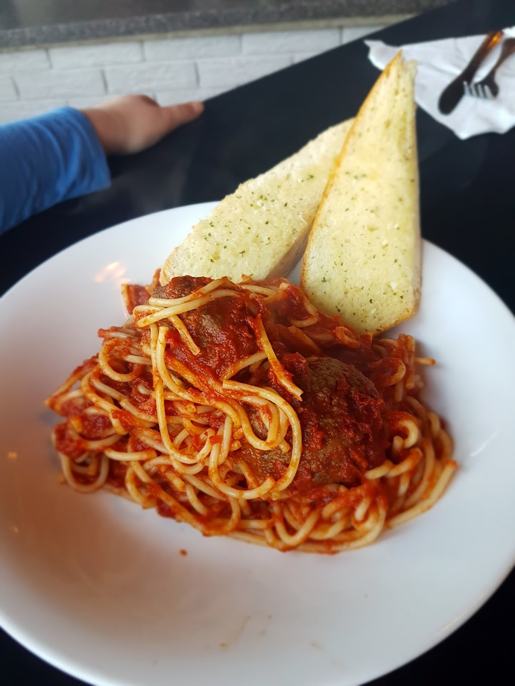 Ciccos Ristorante Minesing | 1630 George Johnston Rd, Minesing, ON L0L 1Y0, Canada | Phone: (705) 722-0001