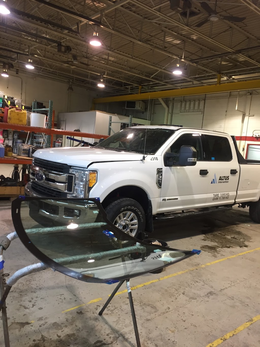 Aztec Autoglass LTD | 515 Thorndale Rd NW, Calgary, AB T2K 3C8, Canada | Phone: (587) 896-7636