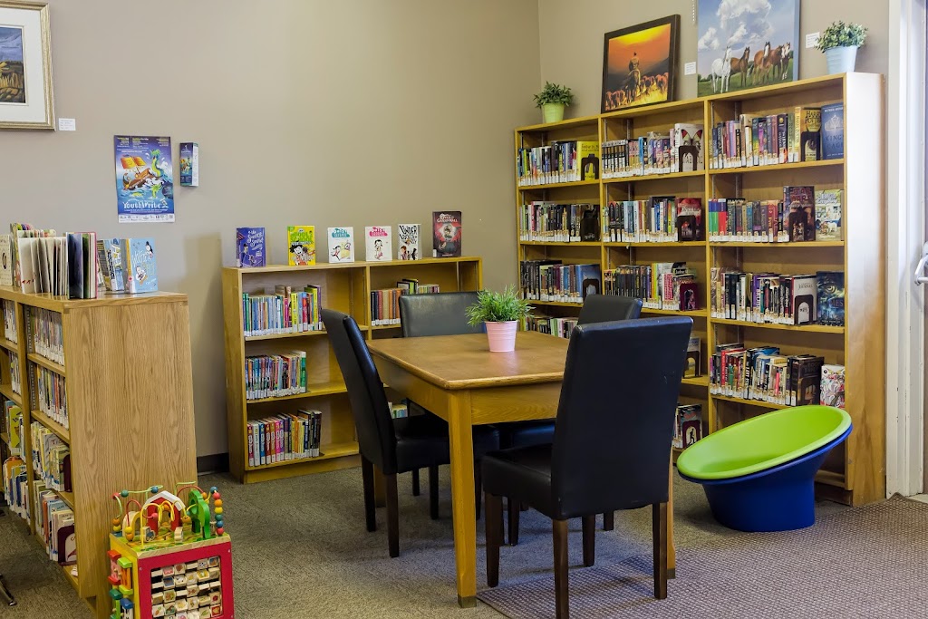 Duchess & District Public Library | 256 Louise Ave, Duchess, AB T0J 0Z0, Canada | Phone: (403) 378-4369