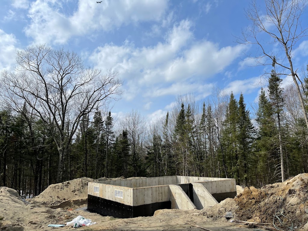 Coffrages MPW | 14501 Bd du Curé-Labelle, Mirabel, QC J7J 1M2, Canada | Phone: (514) 261-0055