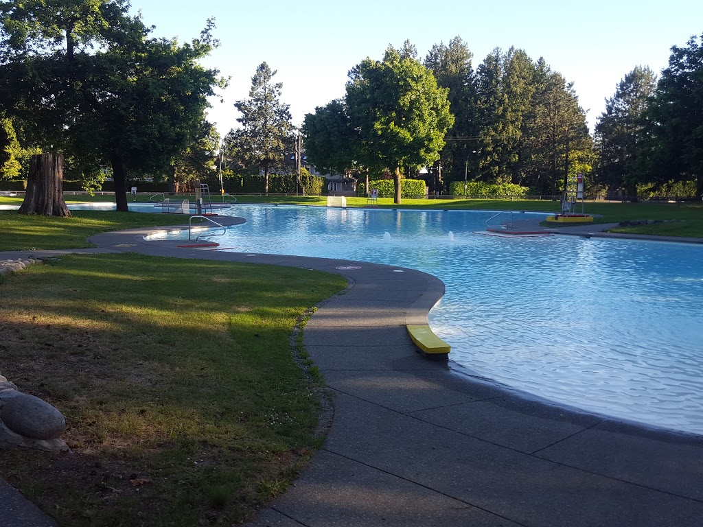 Maple Grove Park | 6875 Yew St, Vancouver, BC V6P 5W2, Canada | Phone: (604) 873-7000