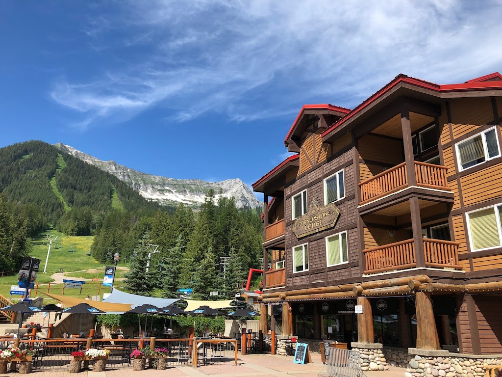 Cornerstone Lodge | 5339 Fernie Ski Hill Rd, Fernie, BC V0B 1M0, Canada | Phone: (888) 423-6855