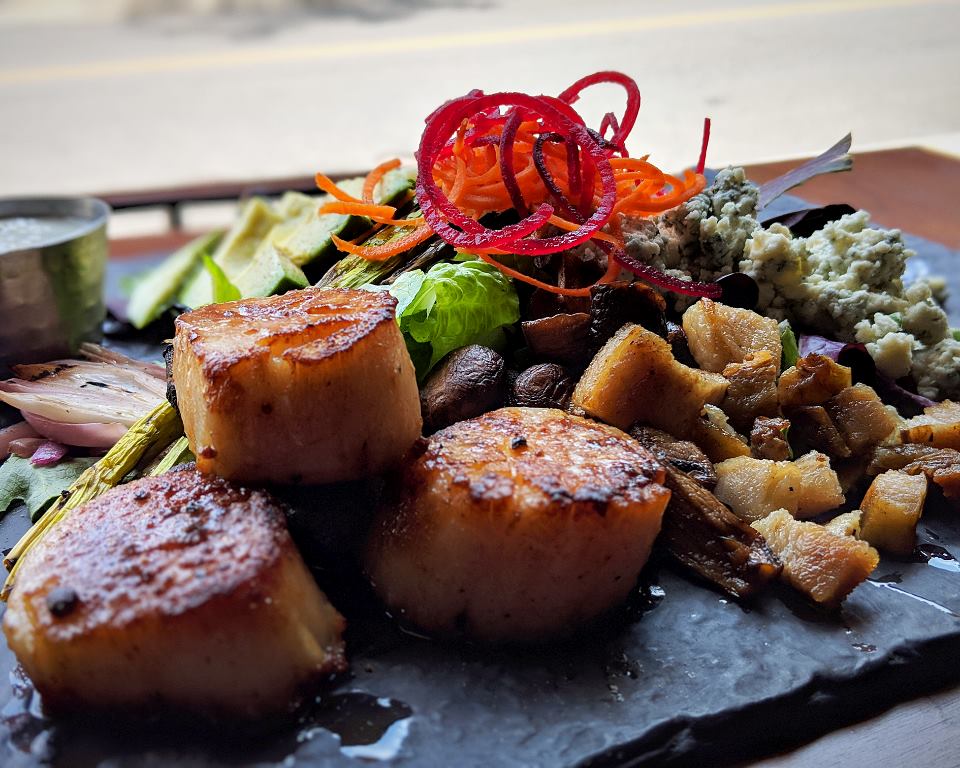 Eckls Restaurant | 4936 Ellicott Rd, Orchard Park, NY 14127, USA | Phone: (716) 662-2262