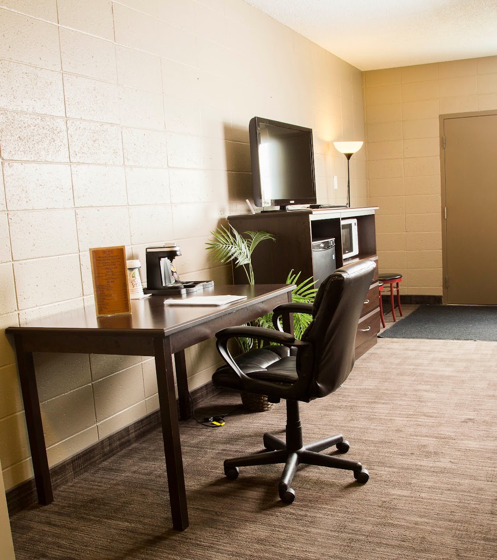 Sandstone Motel | 212 8 Ave NW, Milk River, AB T0K 1M0, Canada | Phone: (403) 647-2211