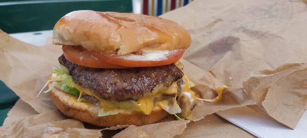 Hungry Herbies Drive-In | 1301 Cariboo Hwy, Cache Creek, BC V0K 1H0, Canada | Phone: (250) 457-6644