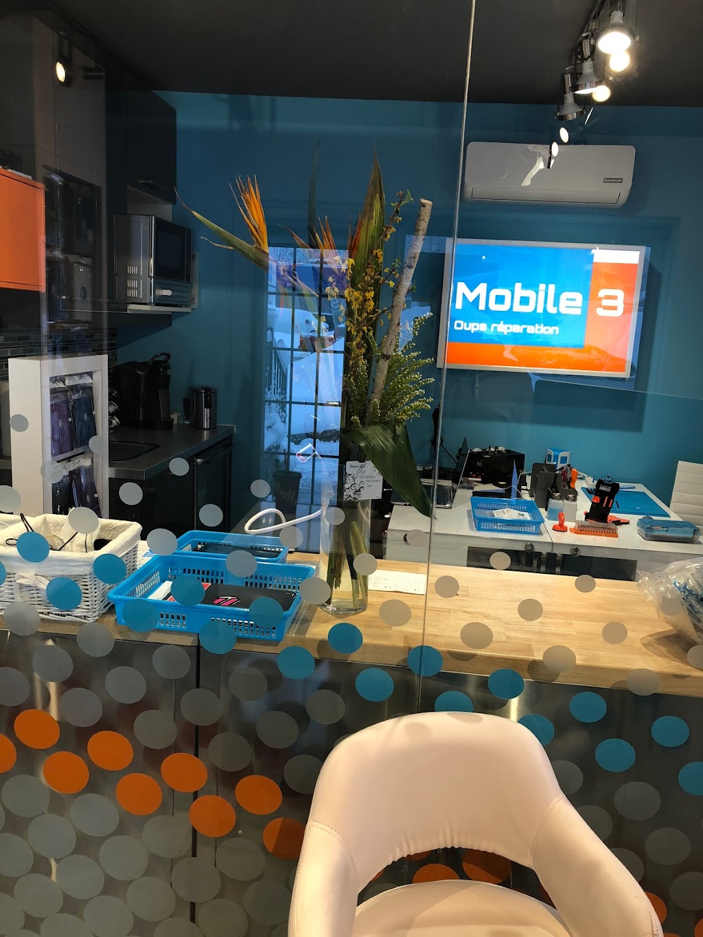 Mobile3 Oups réparation | 260 Bd du Curé-Labelle, Rosemère, QC J7A 2H4, Canada | Phone: (438) 402-6565
