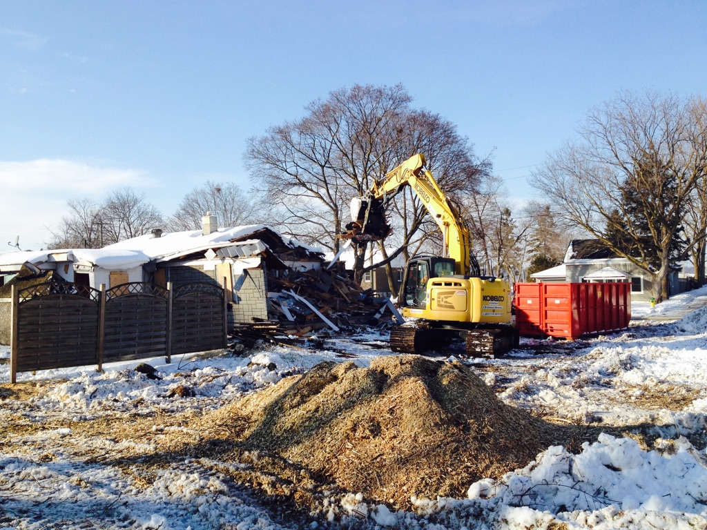 Eisses Enterprises | 2331 Penetanguishene Rd, Barrie, ON L4M 4Y8, Canada | Phone: (705) 735-1168